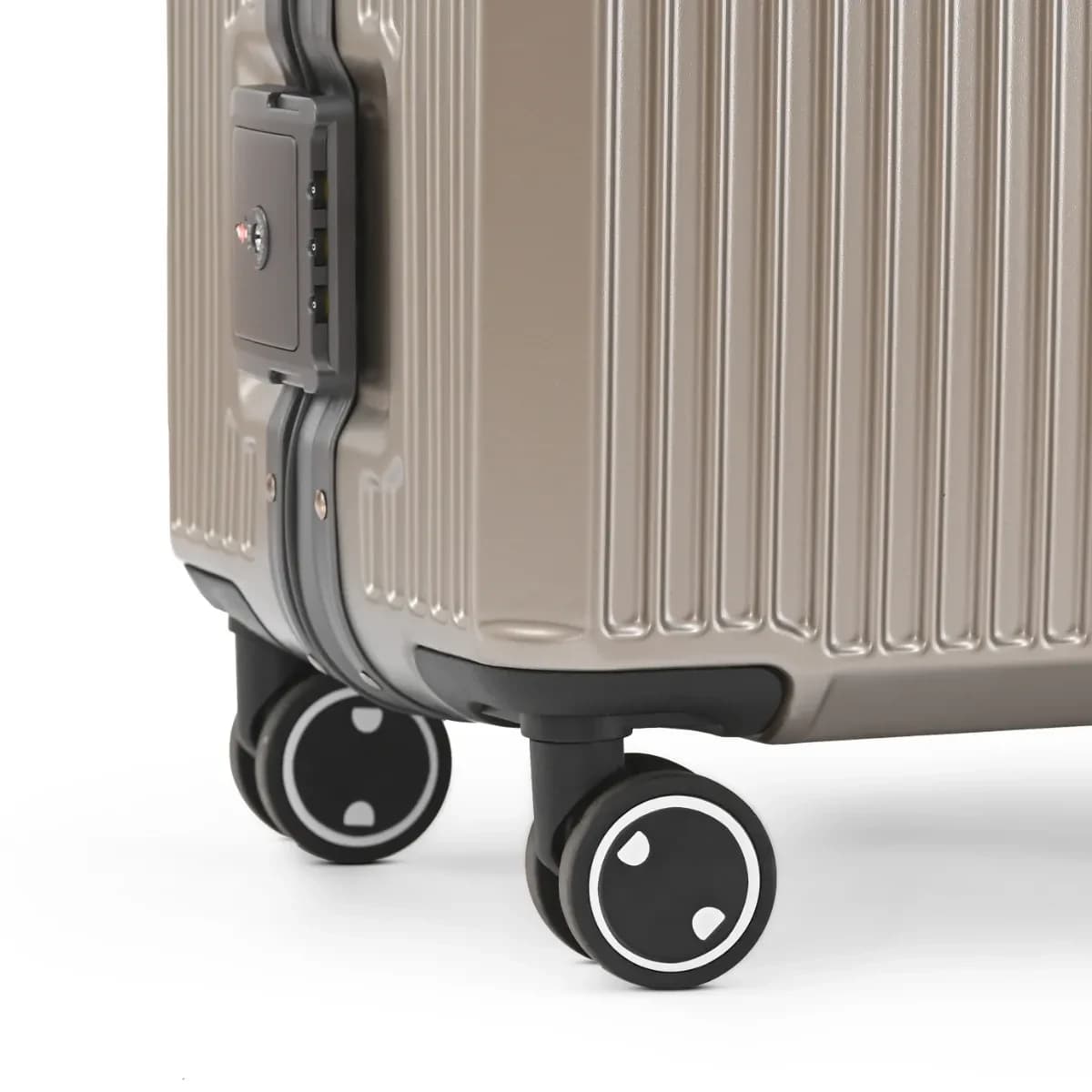 Vertica Luggage - View 8