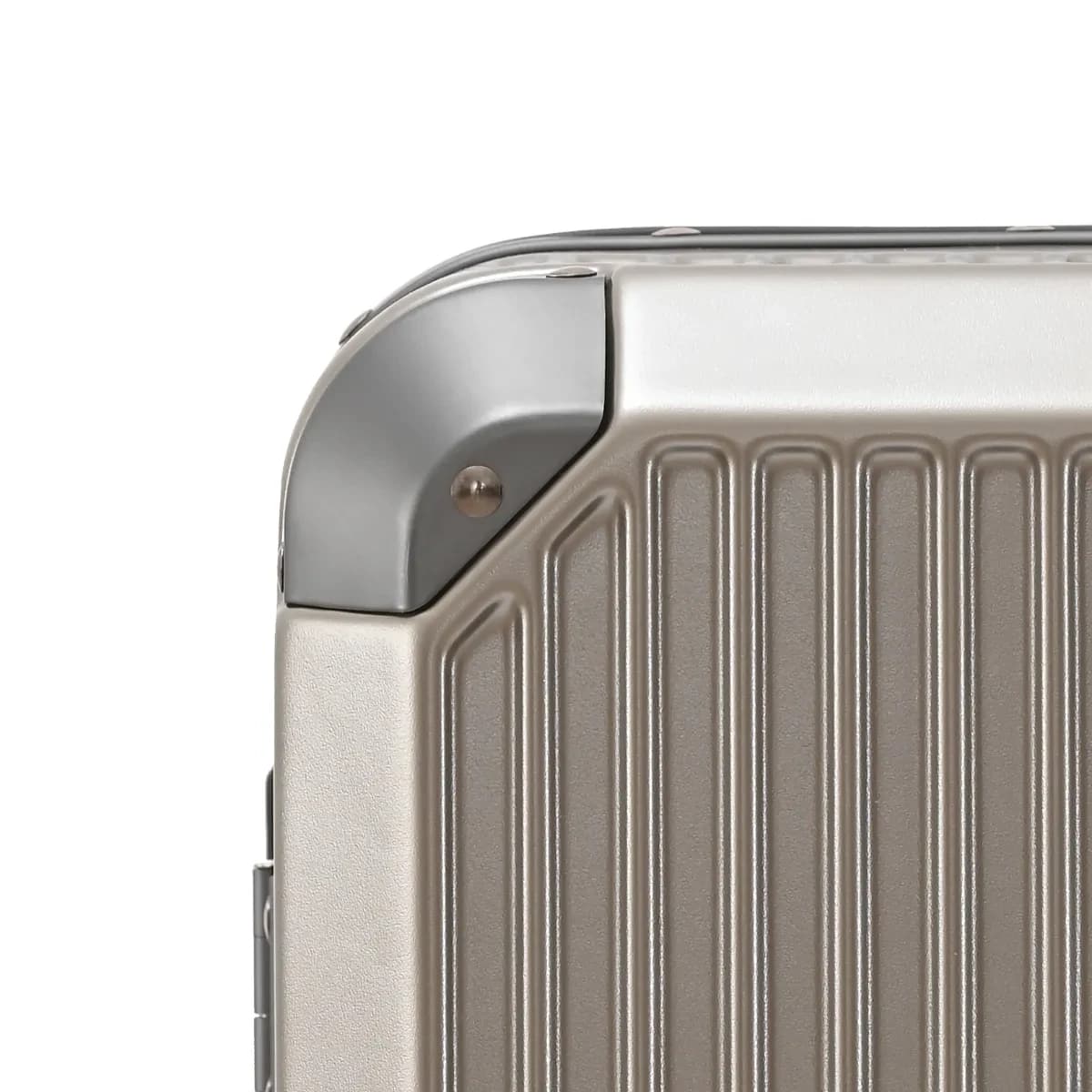 Vertica Luggage - View 9